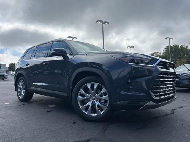 New 2026 Toyota Grand Highlander Limited image 3