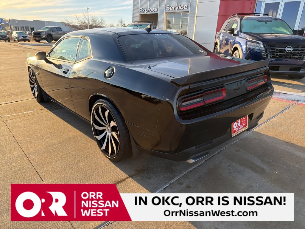 Used 2016 Dodge Challenger R/T image 3