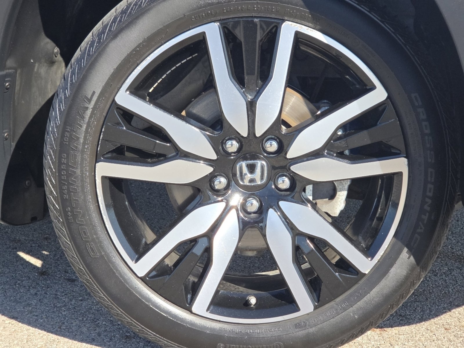 Used 2022 Honda Pilot Touring image 9