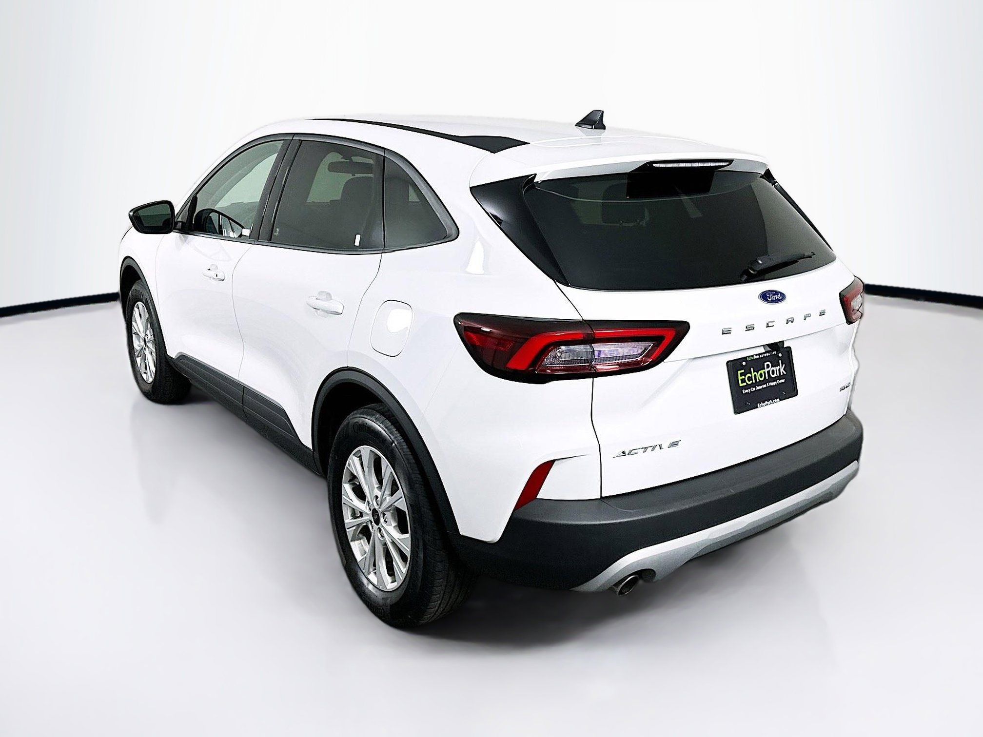 Used 2025 Ford Escape Active AWD/4WD image 5