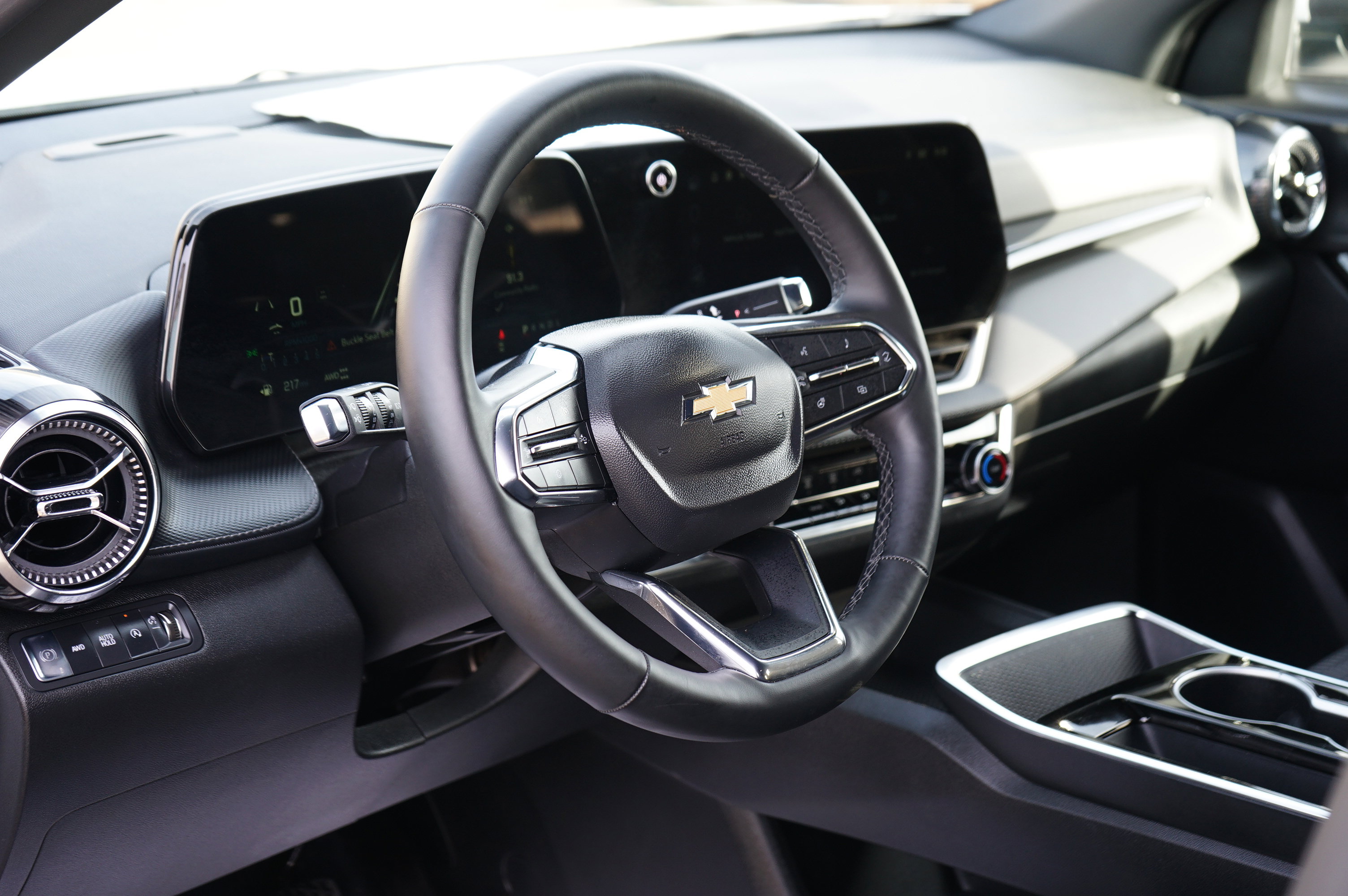 Used 2025 Chevrolet Equinox LT image 15