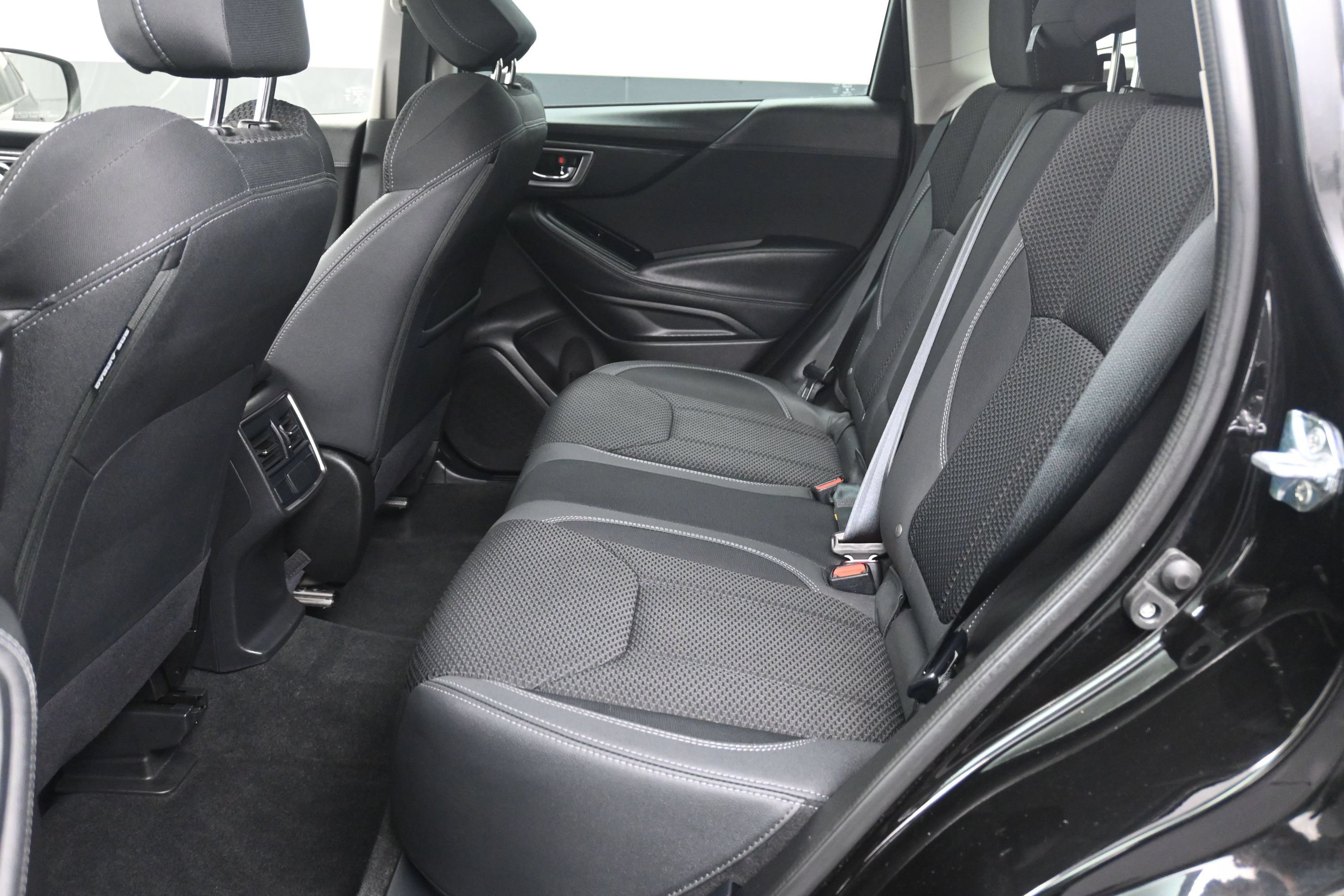 Used 2024 Subaru Forester Premium AWD/4WD image 23