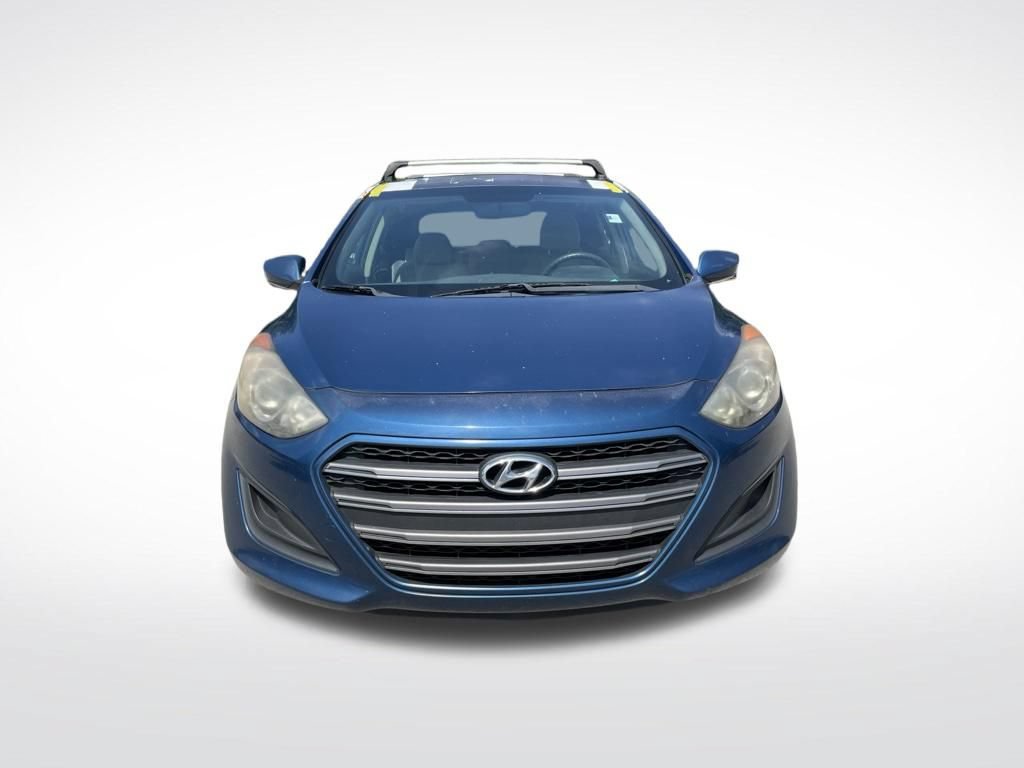 Used 2016 Hyundai Elantra GT FWD image 3