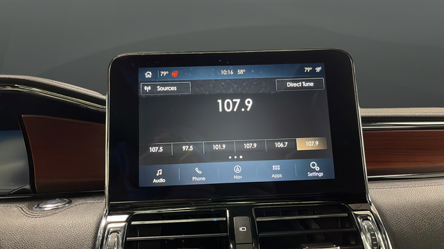 Used 2020 Lincoln Navigator L Reserve w/ Equipment Group 208A Reserve AWD/4WD image 34