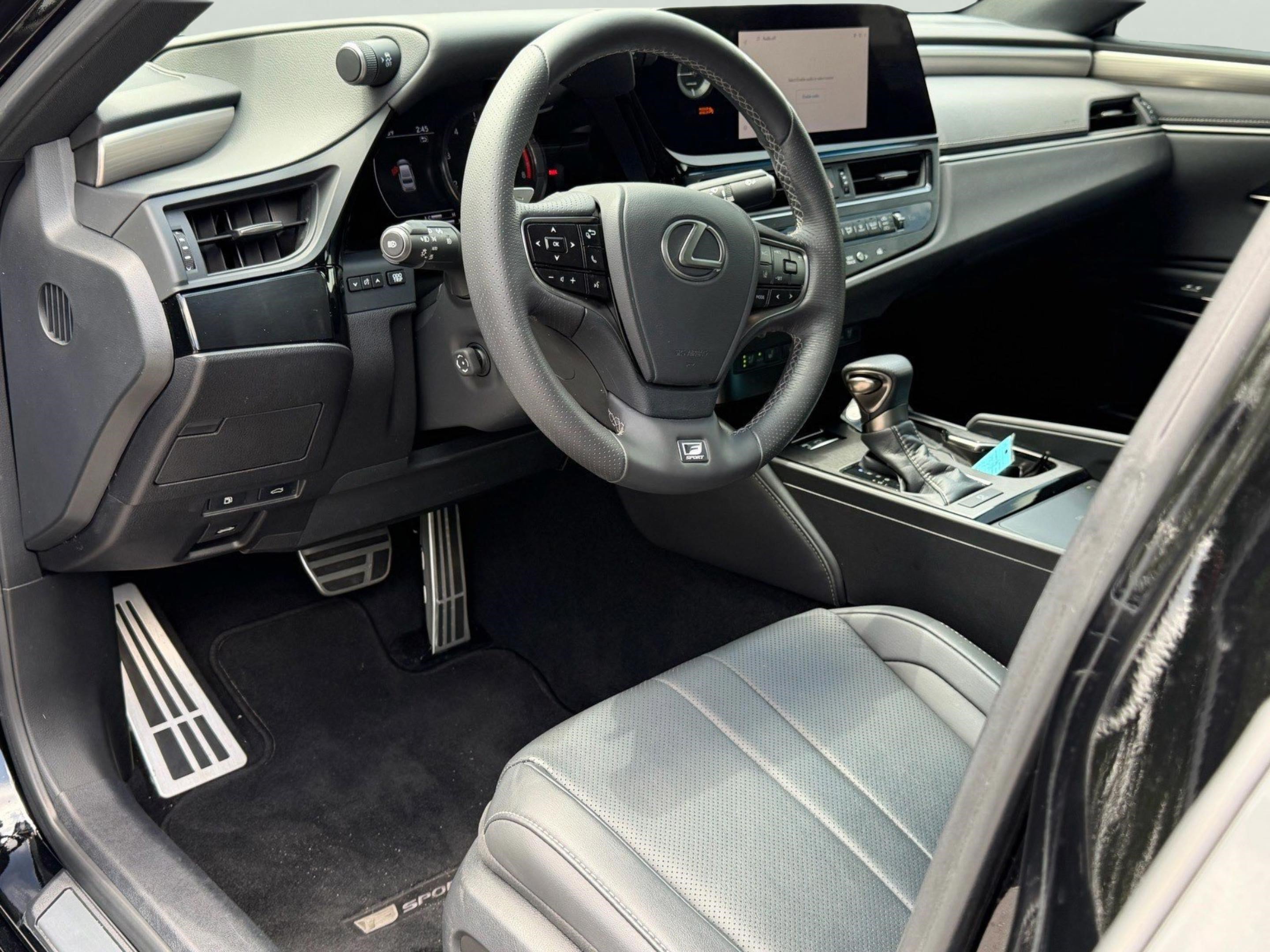 Used 2023 Lexus ES 350 F Sport w/ Accessory Package (Z2) FWD image 10