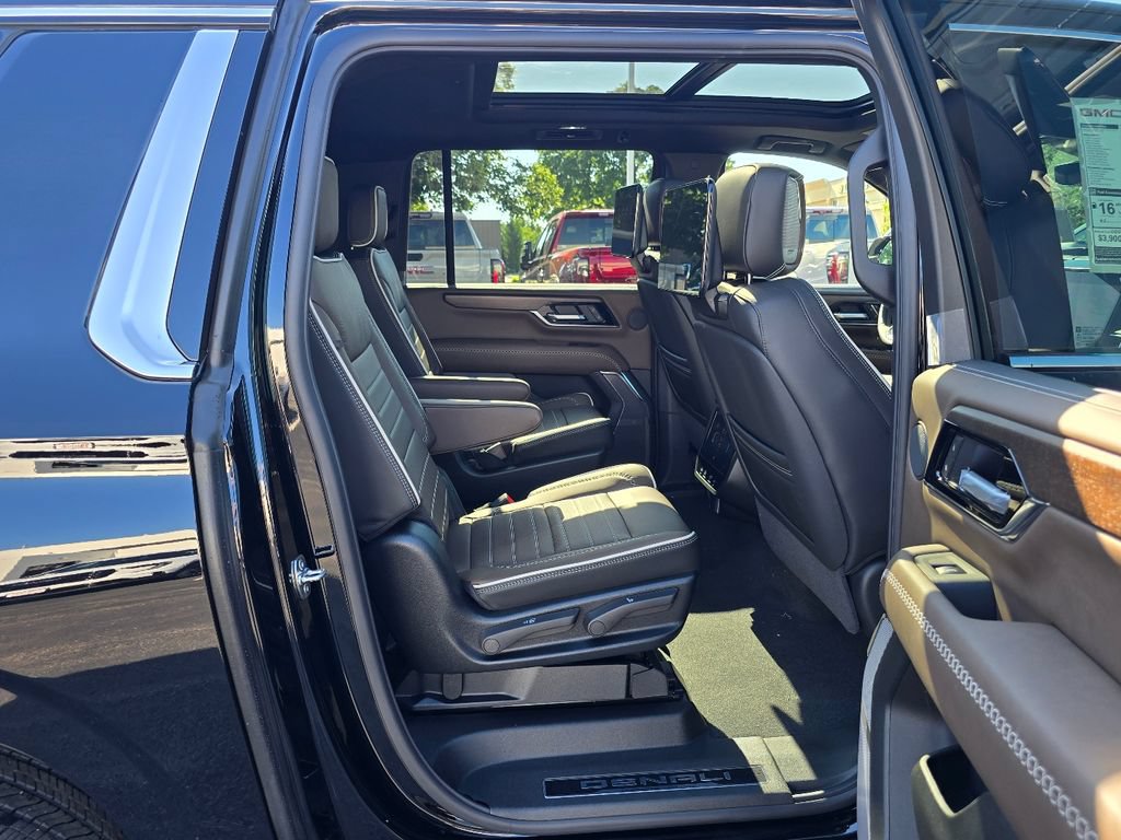 New 2026 GMC Yukon XL Denali Ultimate AWD/4WD image 29