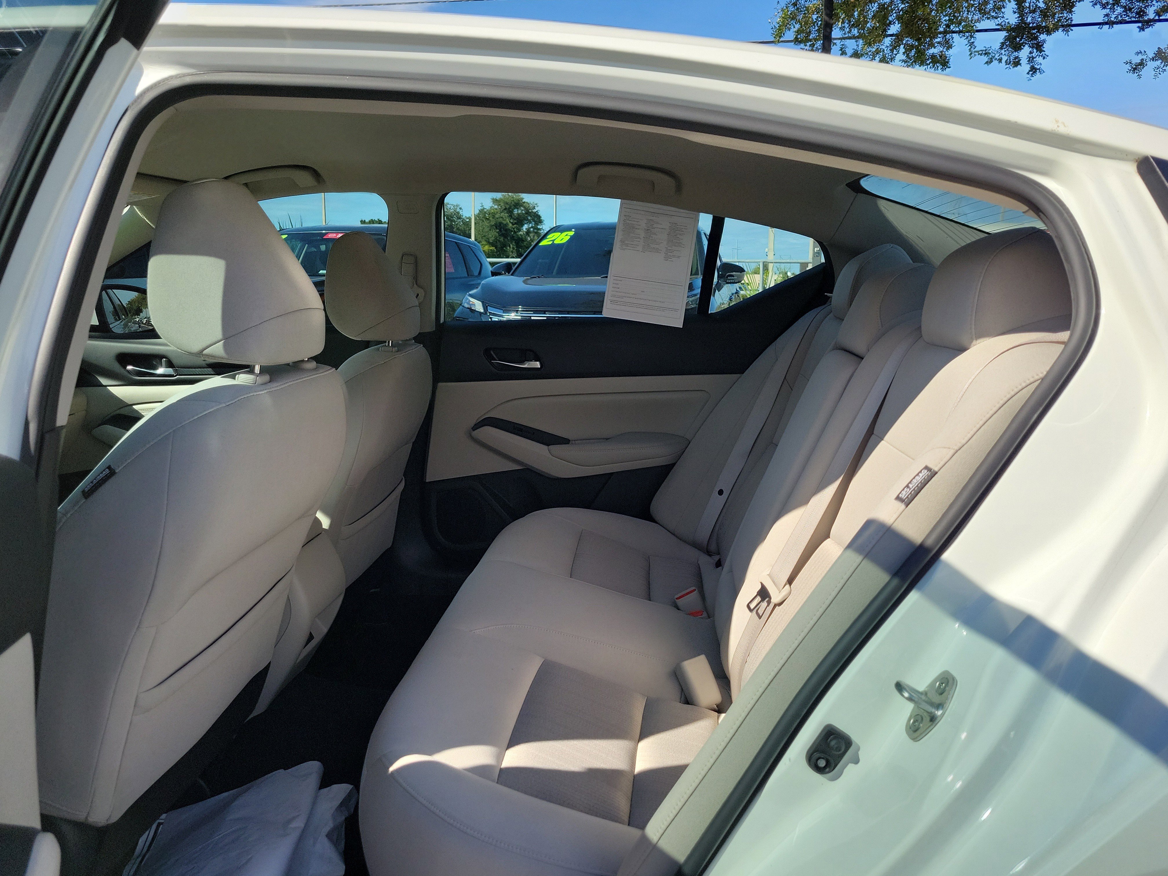 Used 2020 Nissan Altima 2.5 S FWD image 11