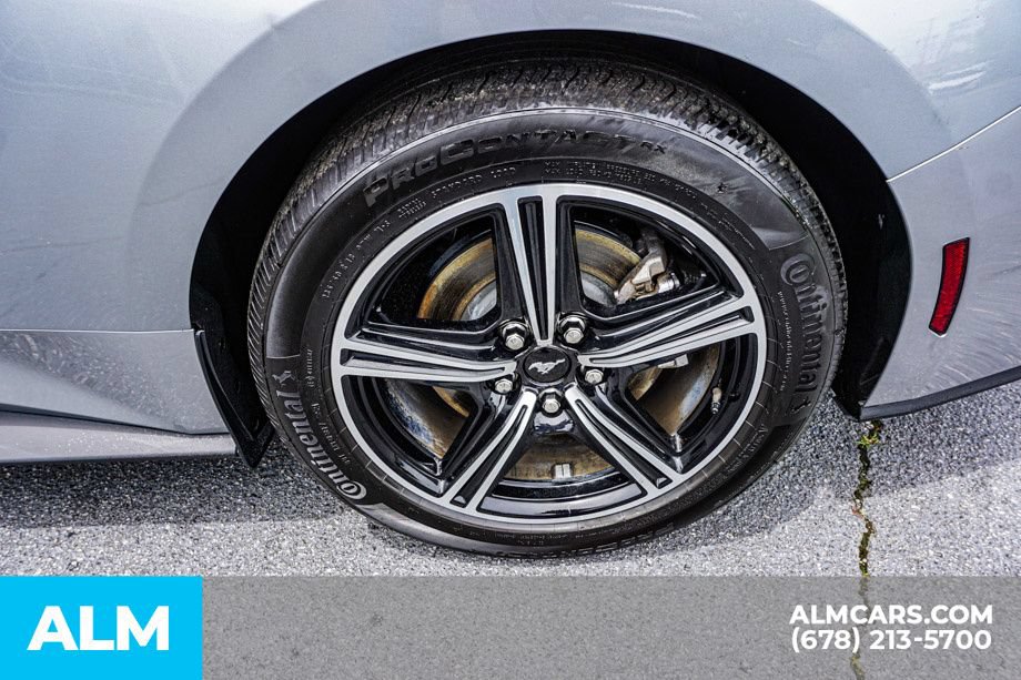 Used 2025 Ford Mustang Premium RWD image 16