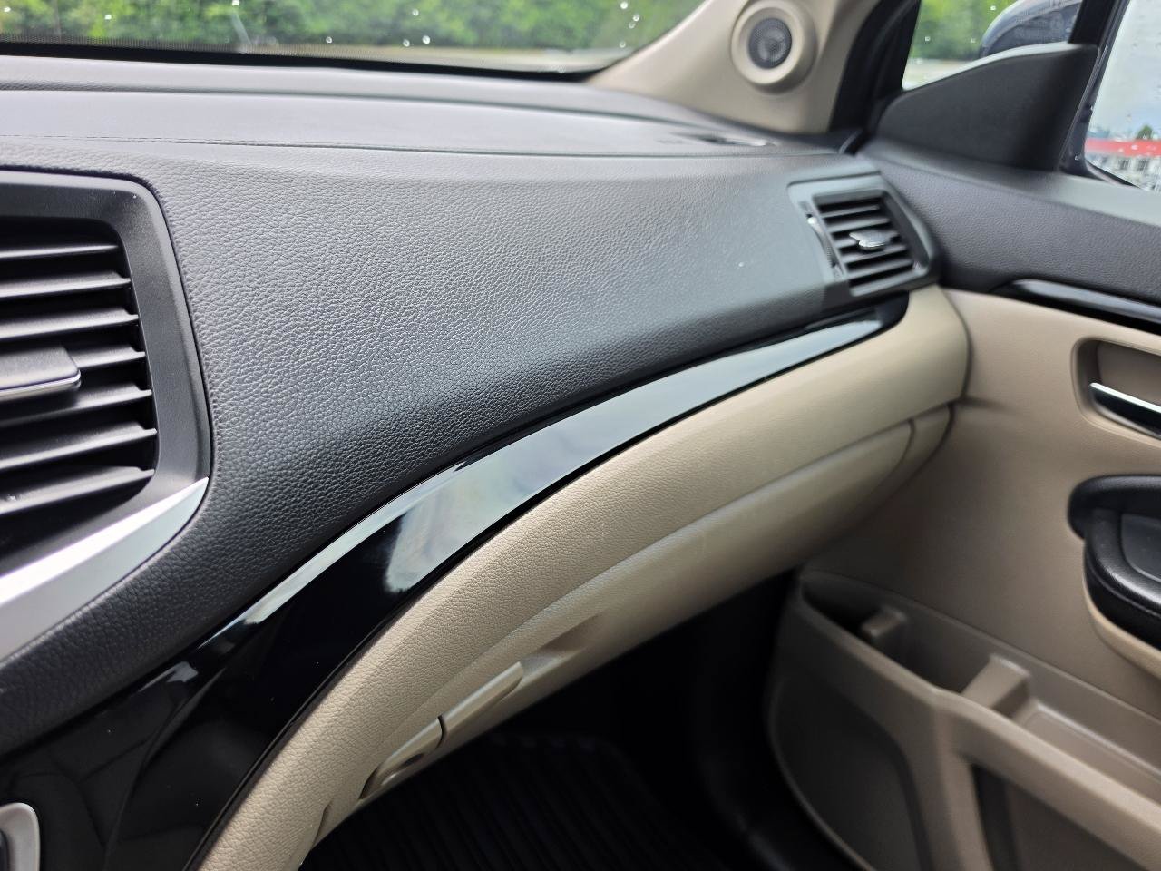 Used 2017 Honda Pilot Touring image 15