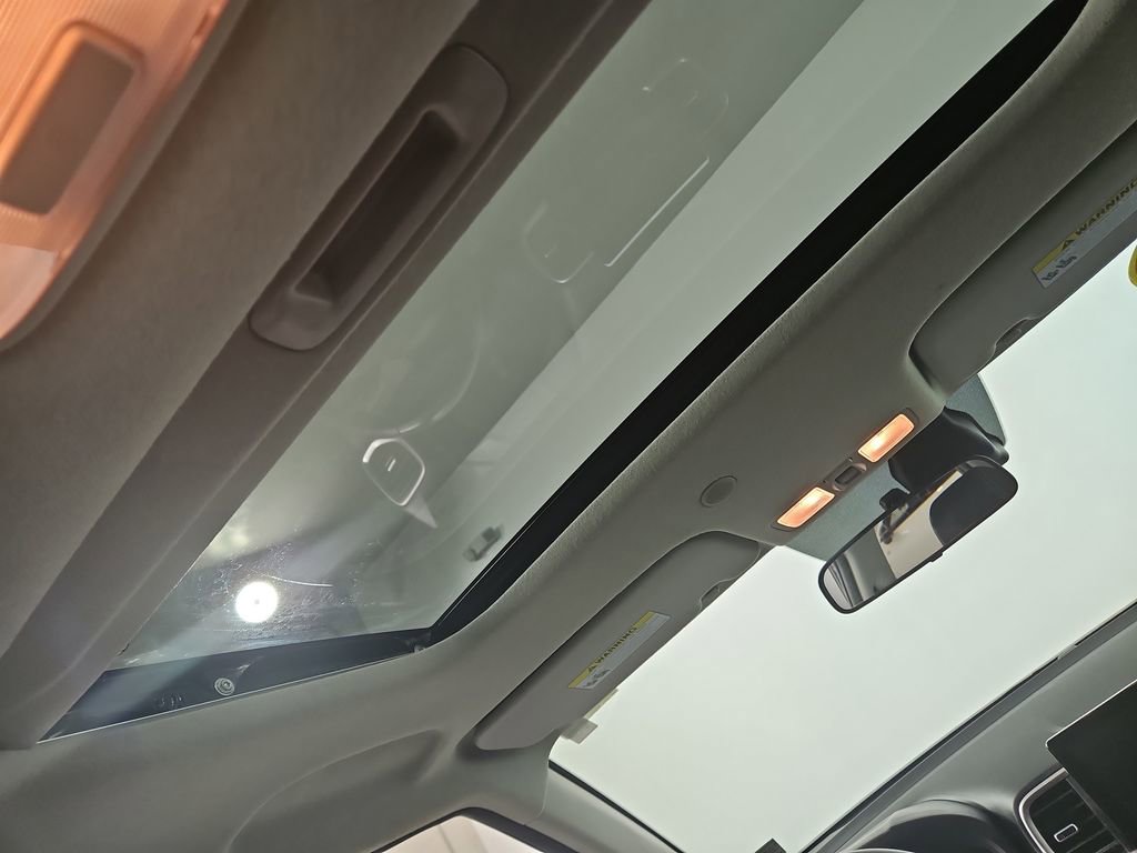 Used 2024 Hyundai Venue SEL image 21