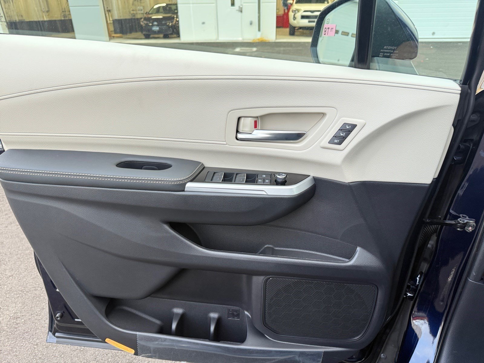 New 2026 Toyota Sienna Platinum AWD/4WD image 13