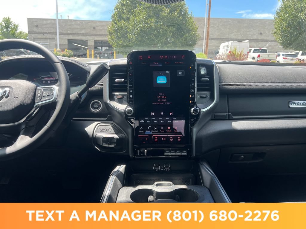 Used 2025 RAM 2500 Laramie AWD/4WD image 17