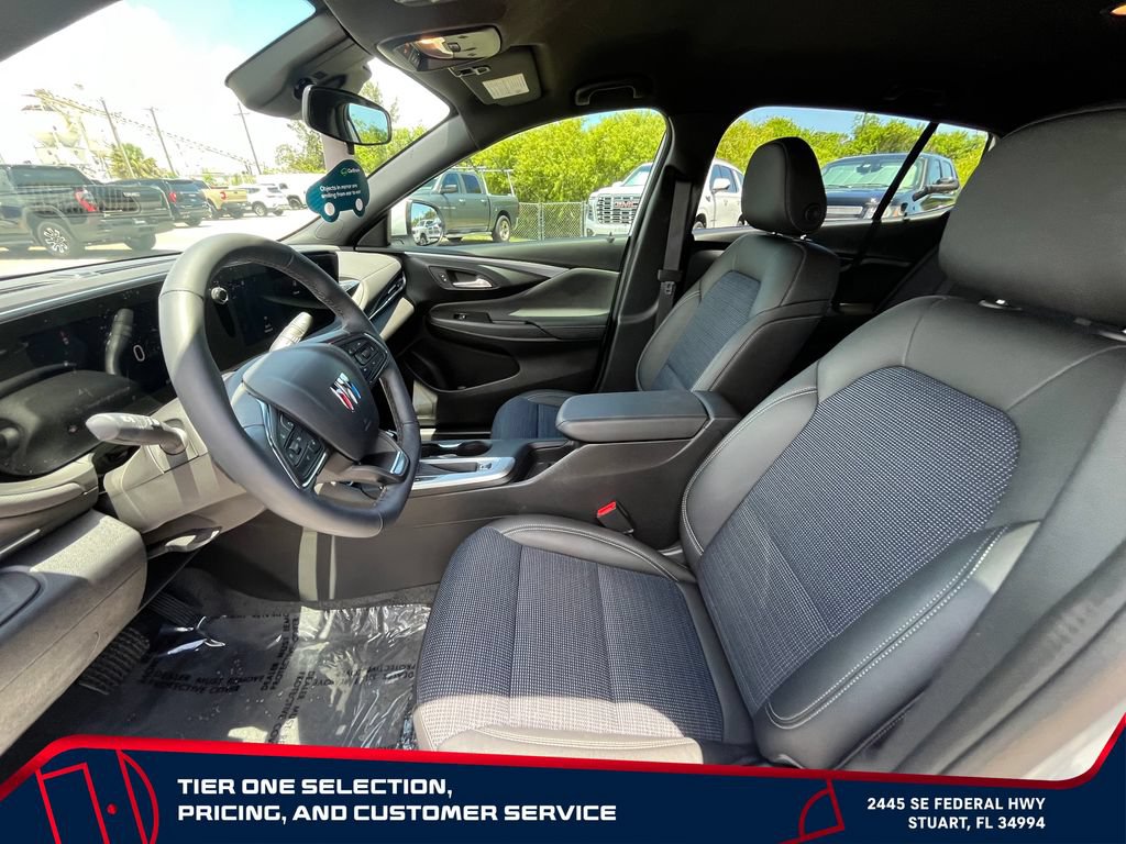 Used 2025 Buick Envista Preferred w/ Convenience I Package FWD image 10