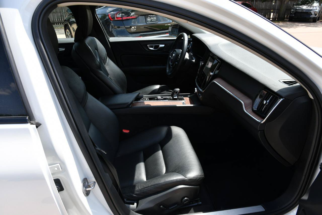 Used 2024 Volvo S60 B5 Plus FWD image 12