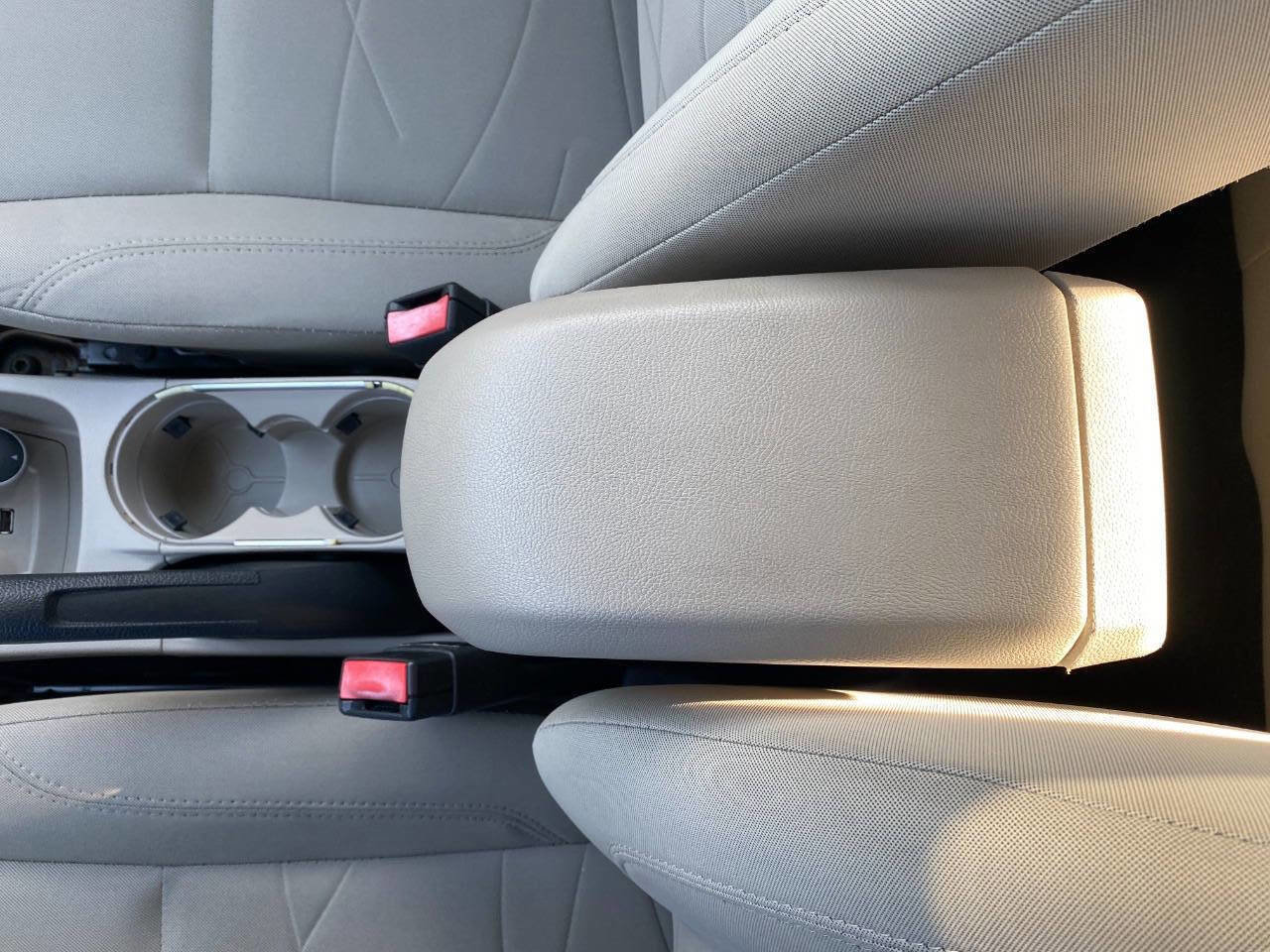 Used 2015 Ford Fiesta SE w/ Exterior Protection Package image 17