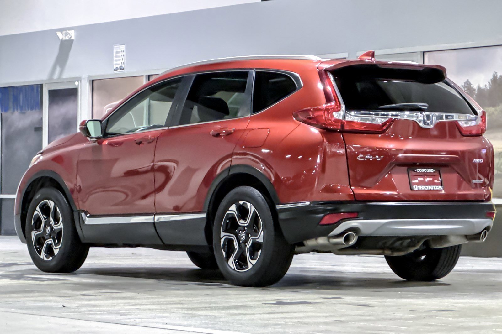 Certified 2018 Honda CR-V Touring image 3