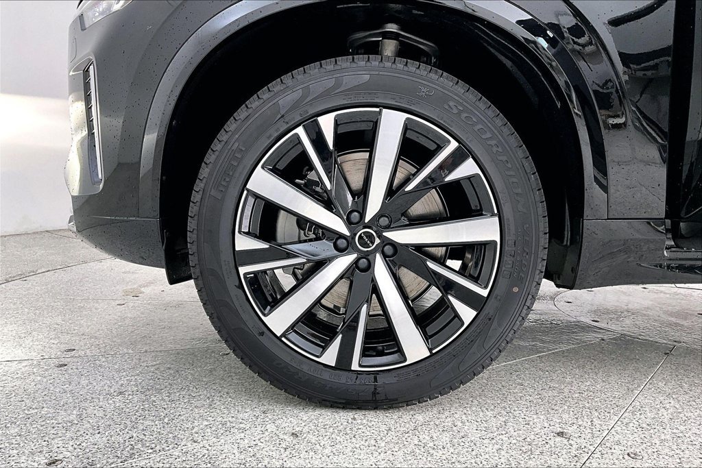 New 2026 Volvo XC90 B5 Core AWD/4WD image 35