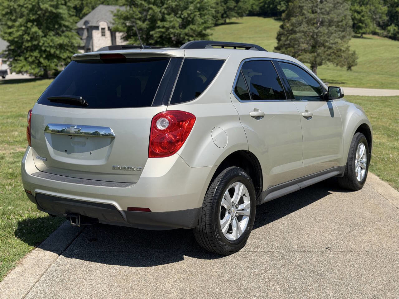 Used 2013 Chevrolet Equinox LT w/ Driver Convenience Package FWD image 3