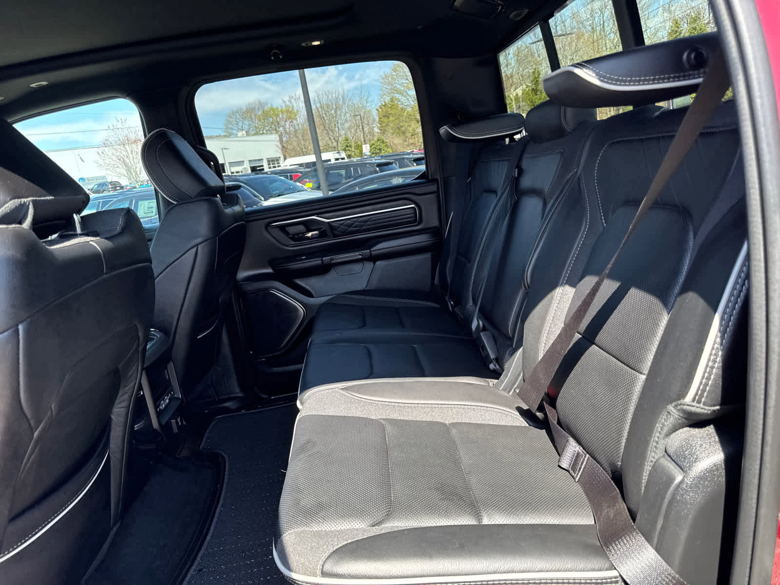Used 2025 RAM 1500 Limited AWD/4WD image 29