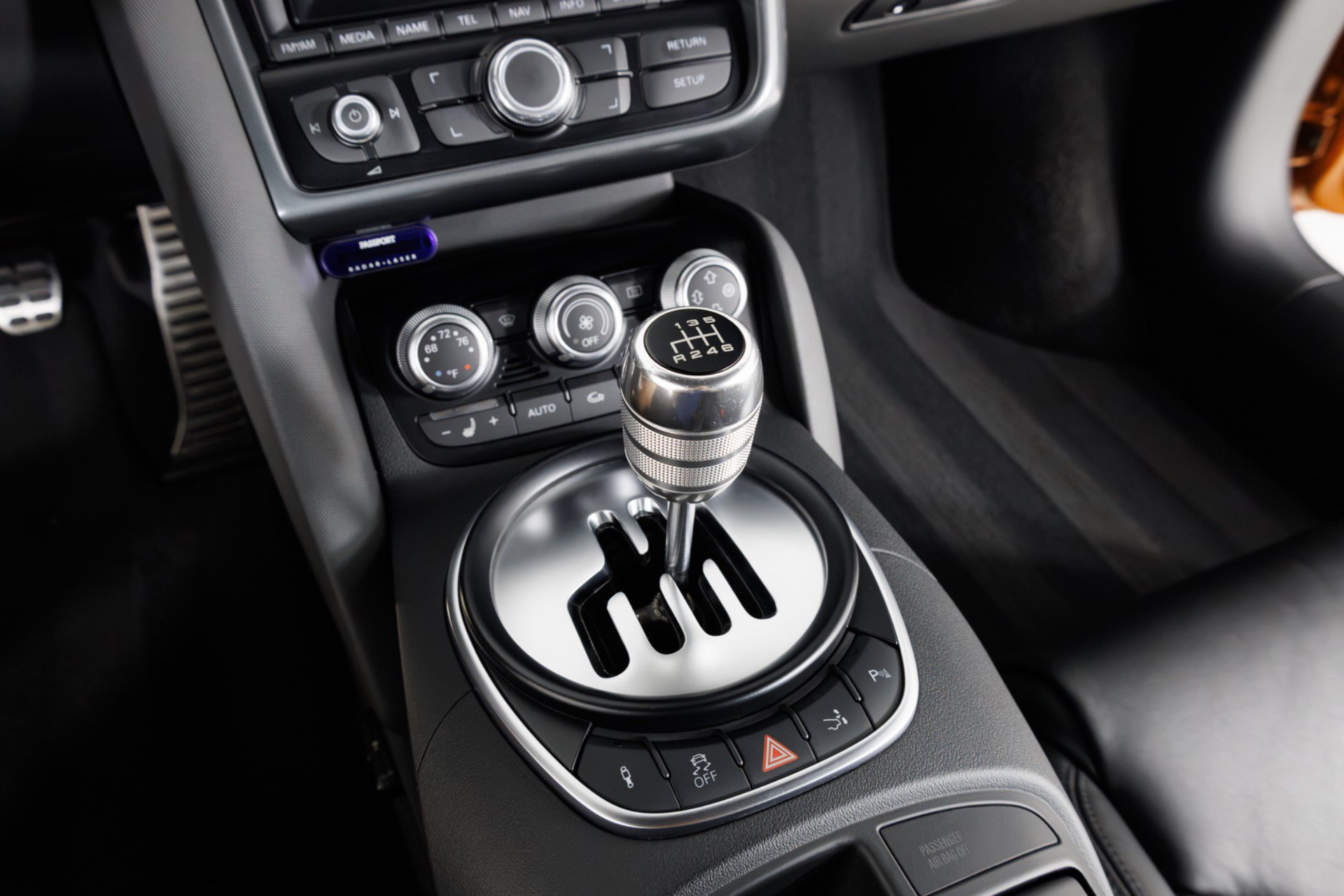 Used 2011 Audi R8 V10 AWD/4WD image 24