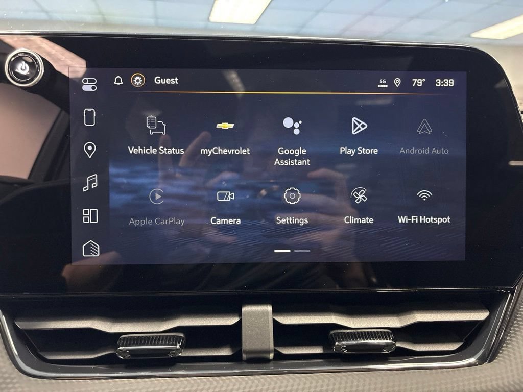 New 2026 Chevrolet Equinox RS w/ Convenience Package III FWD image 32