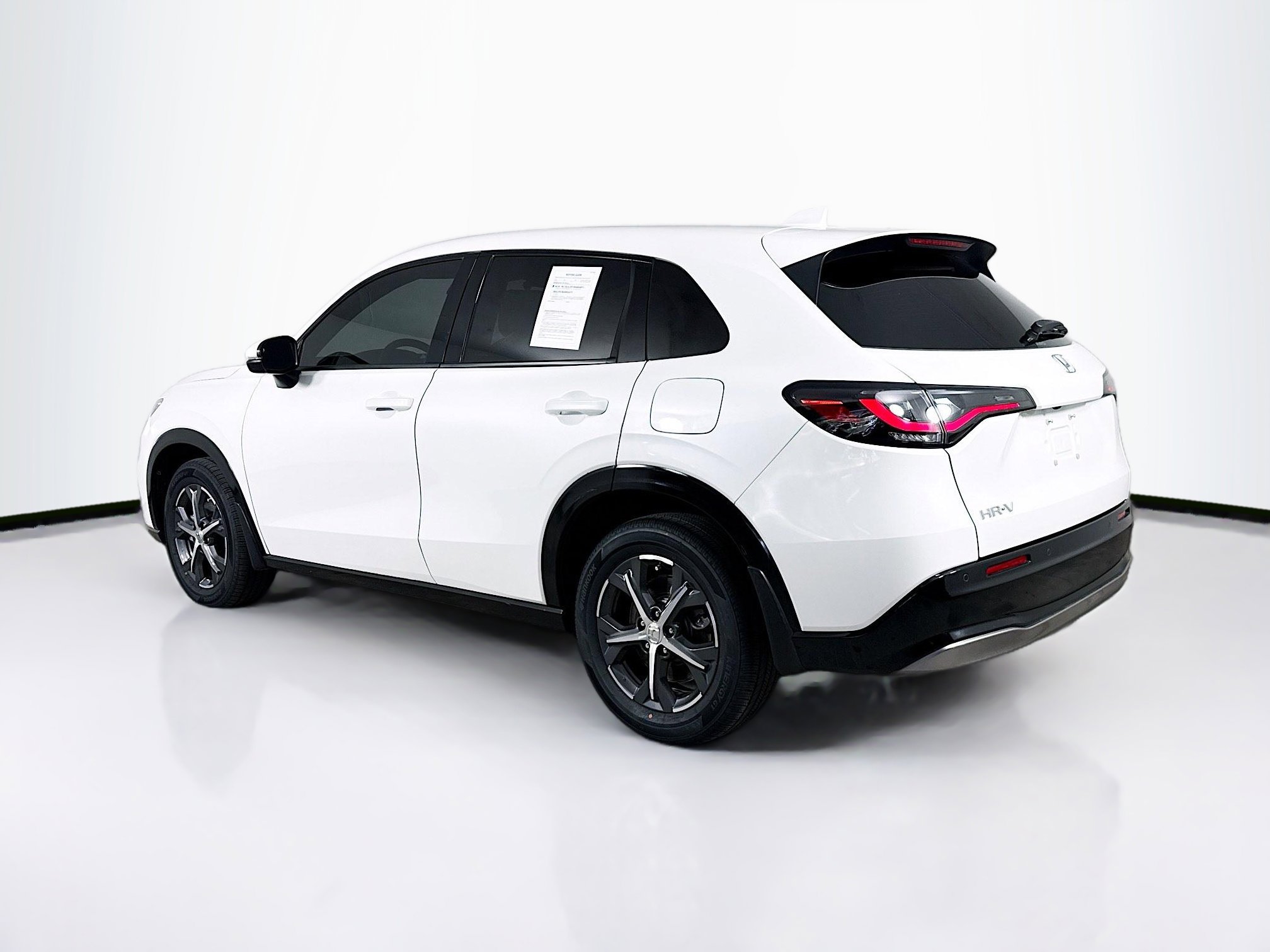 Certified 2023 Honda HR-V EX-L image 30