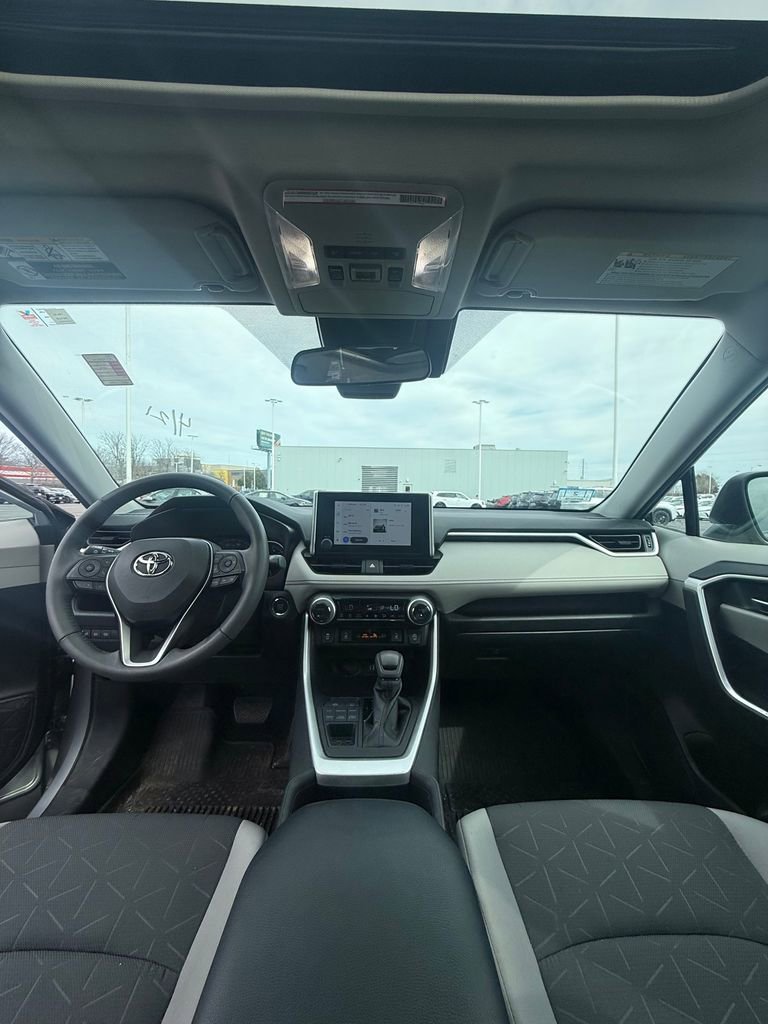 Used 2023 Toyota RAV4 XLE w/ Convenience Package AWD/4WD image 16
