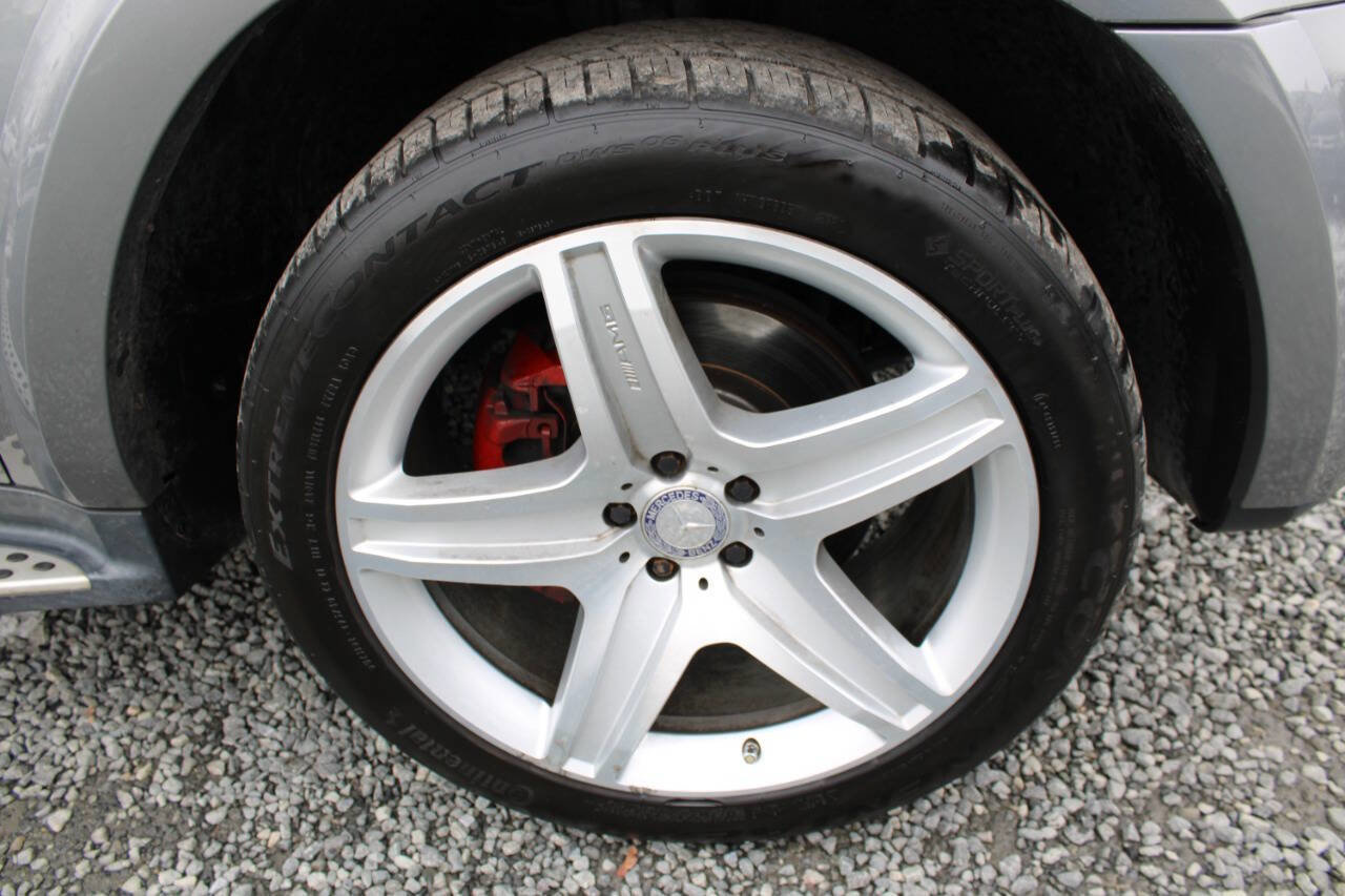 Used 2012 Mercedes-Benz GL 550 GL 550 4MATIC AWD 4dr SUV image 30