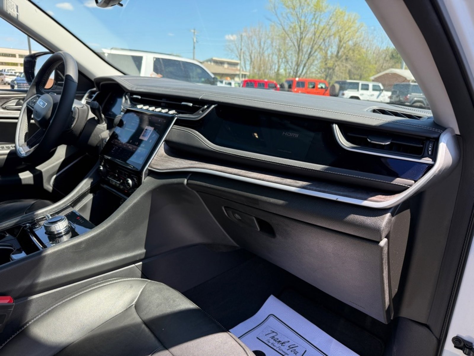 Used 2022 Jeep Grand Cherokee Limited image 12