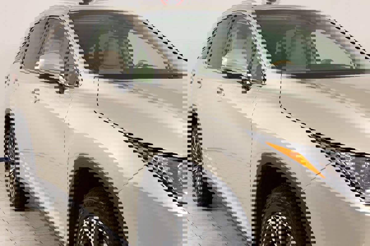 Used 2019 Lexus RX 450h AWD image 38