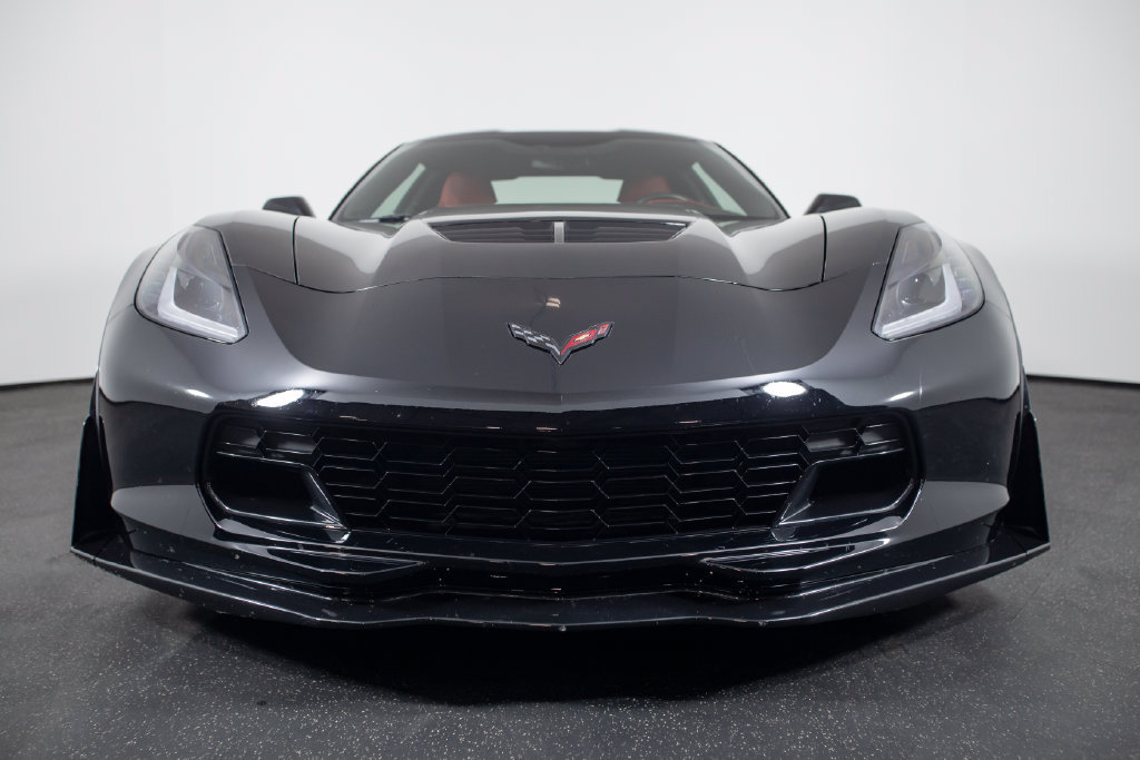 Used 2015 Chevrolet Corvette Z06 w/ 3LZ Preferred Equipment Group RWD image 25