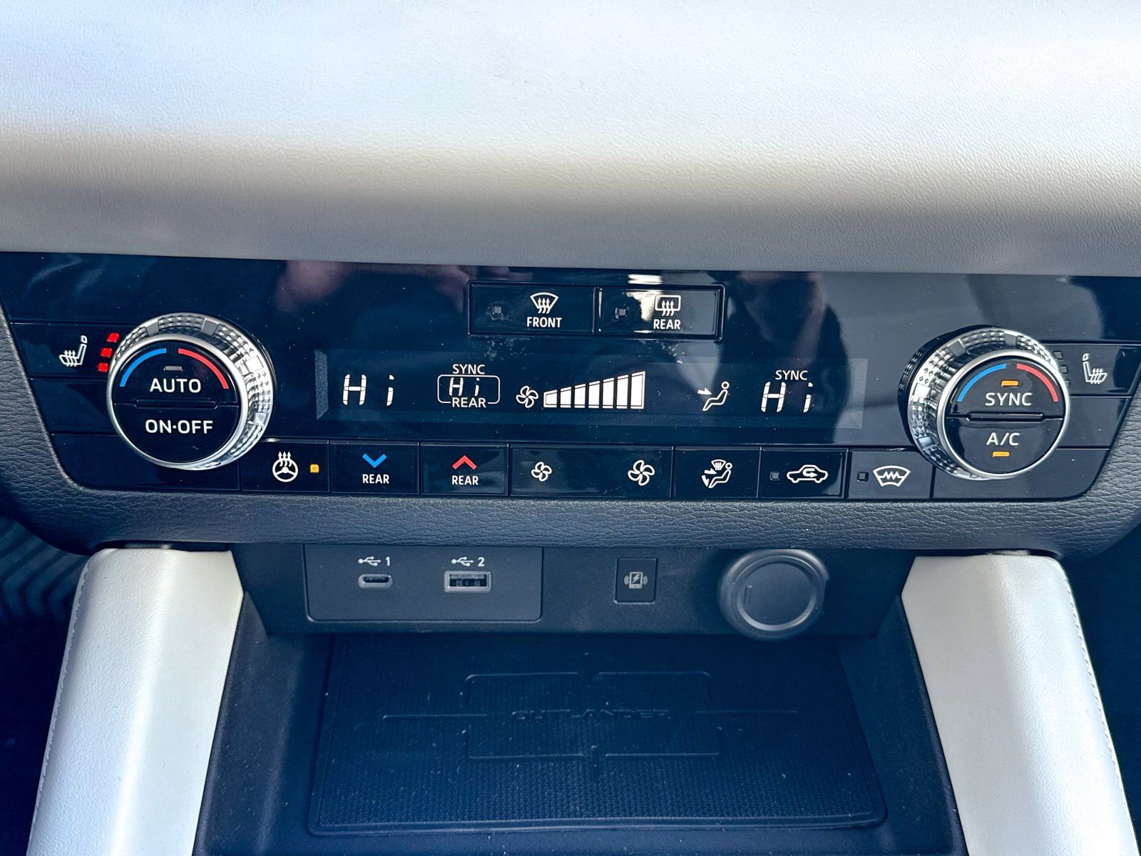 New 2025 Mitsubishi Outlander SEL image 33