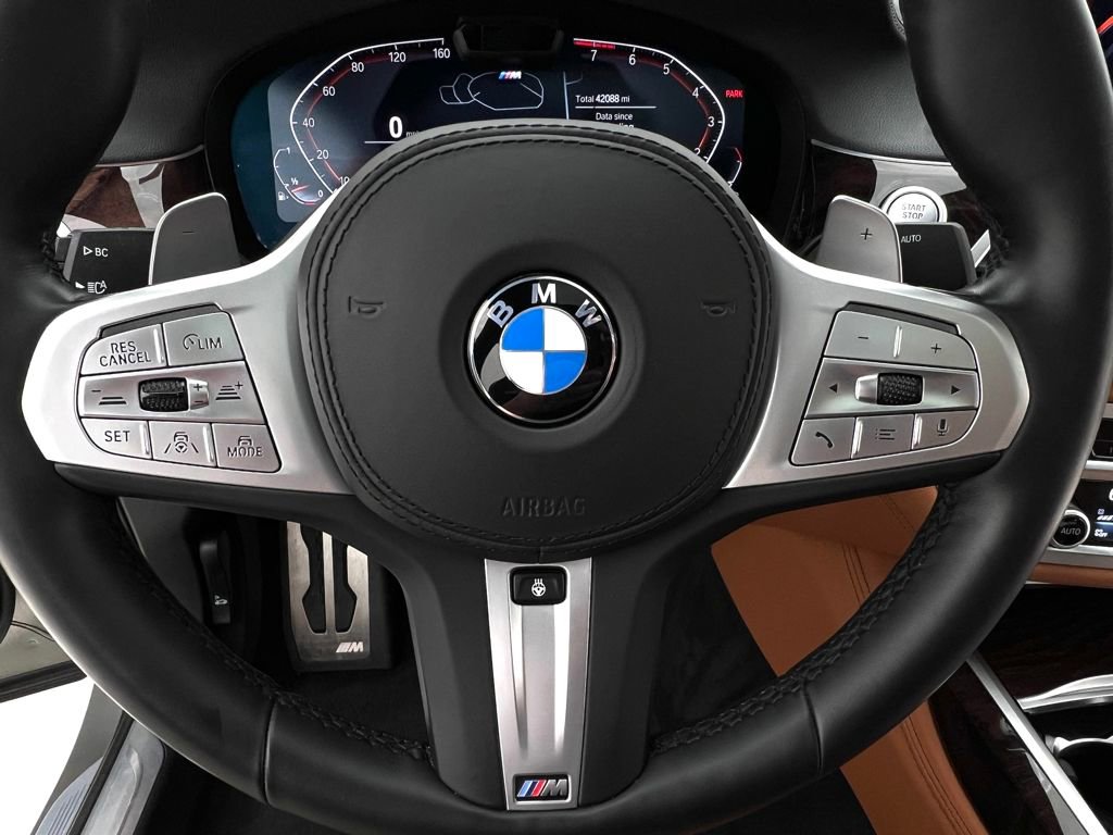 Certified 2022 BMW 740i xDrive w/ M Sport Package image 16