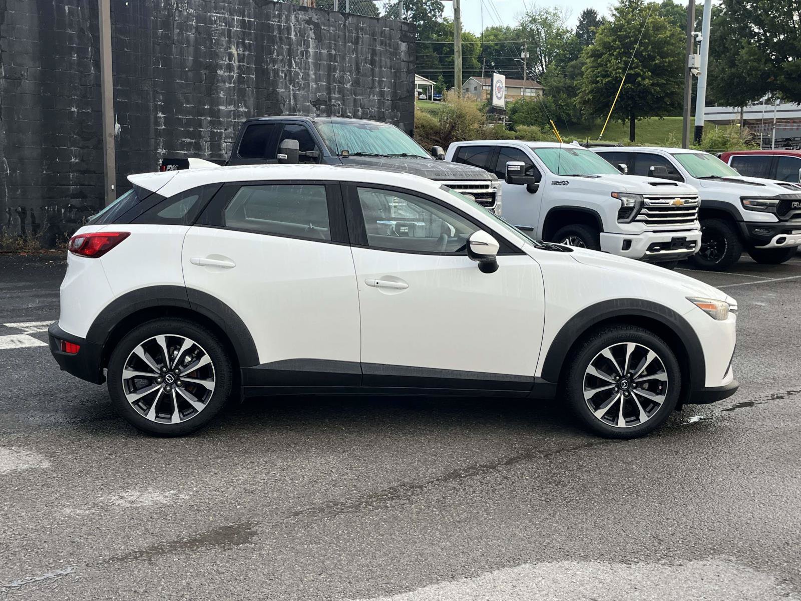Used 2019 MAZDA CX-3 Touring w/ Preferred Equipment Package FWD image 4