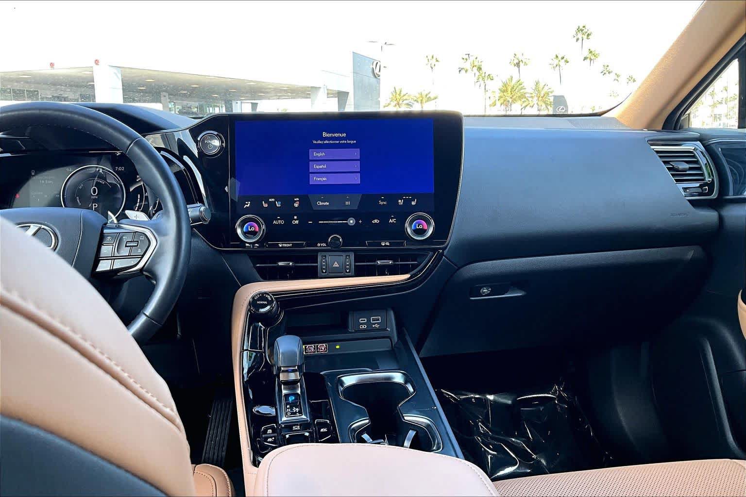 Used 2022 Lexus NX 350h AWD image 32