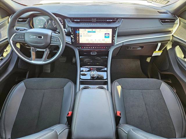New 2026 Jeep Grand Cherokee L 4WD image 15