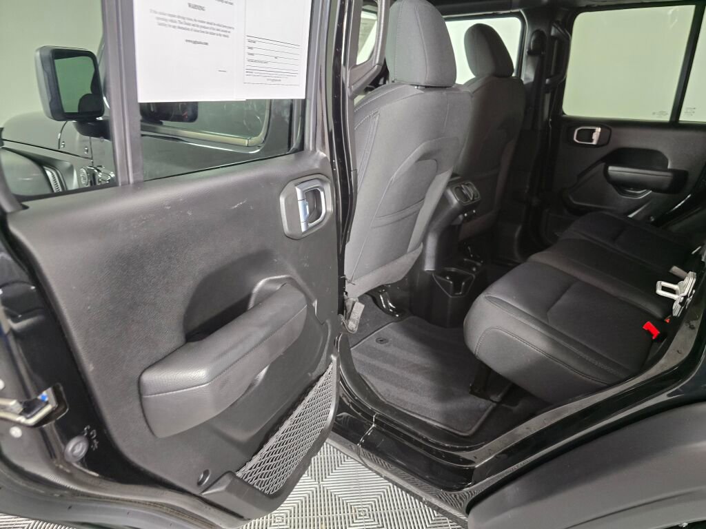 Used 2022 Jeep Wrangler Unlimited Sport image 34
