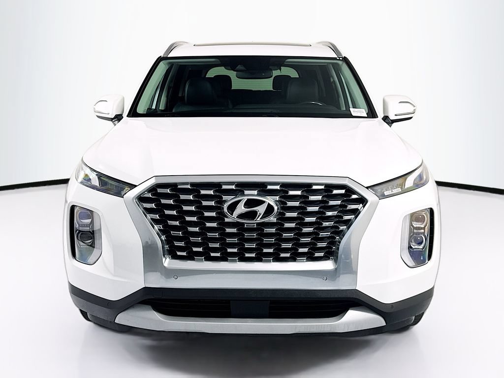 Used 2020 Hyundai Palisade SEL w/ Premium Package FWD image 2