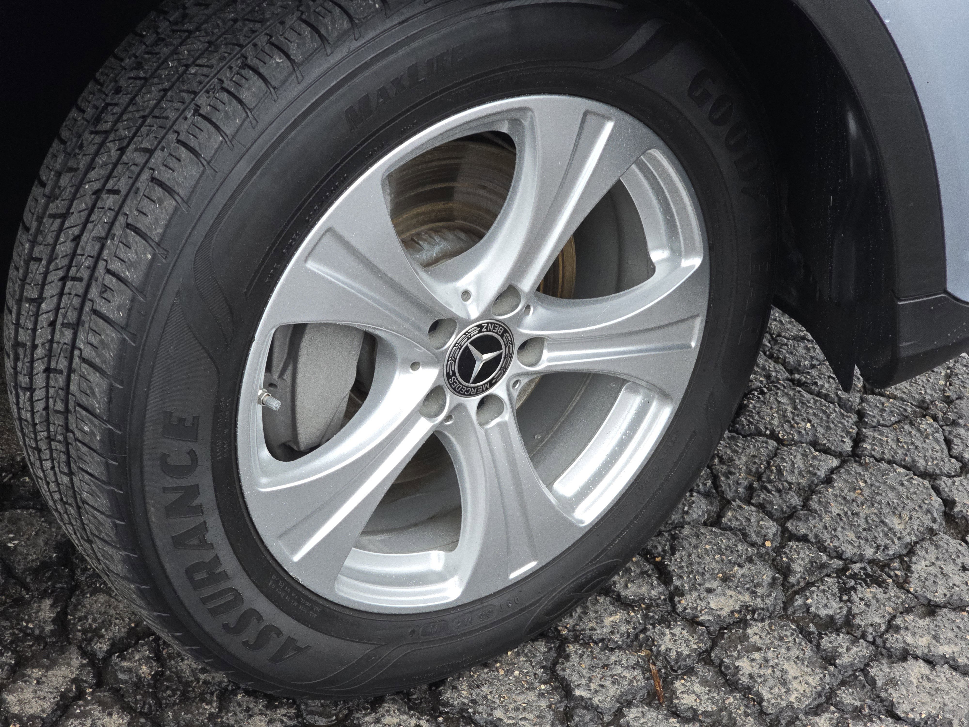 Used 2018 Mercedes-Benz GLC 300 4MATIC image 14