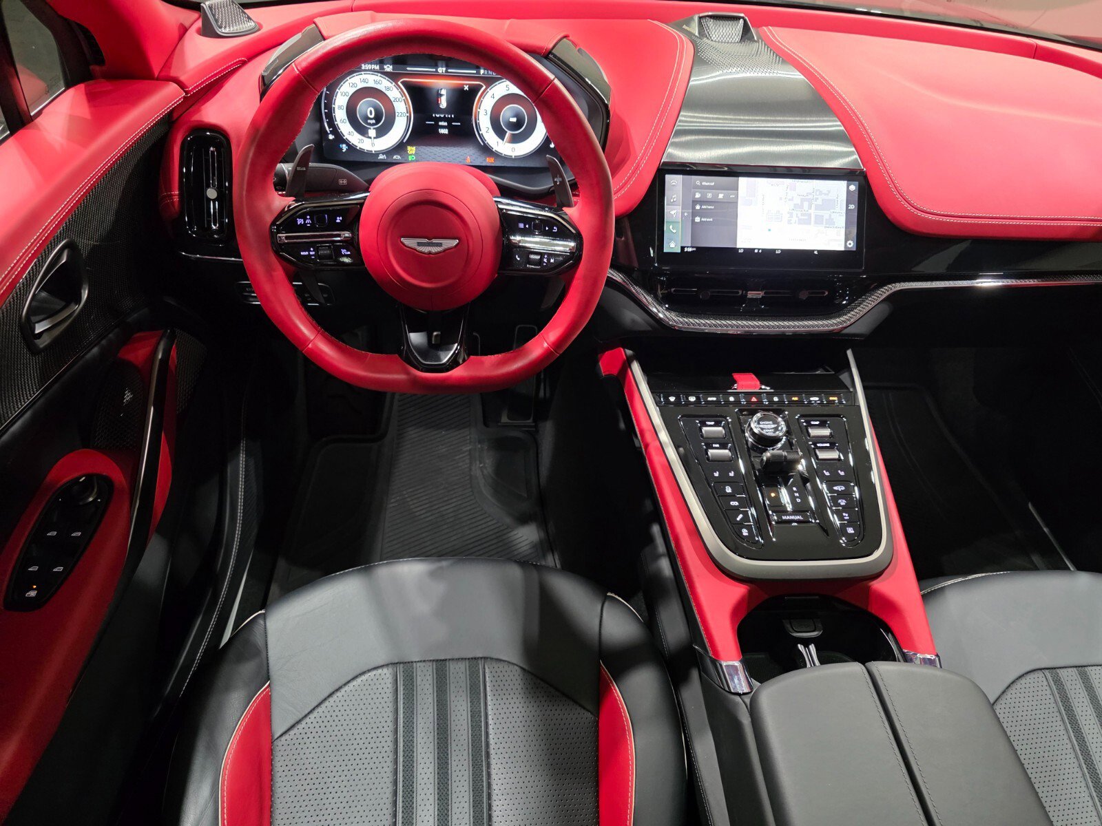 Used 2025 Aston Martin DBX 707 image 10