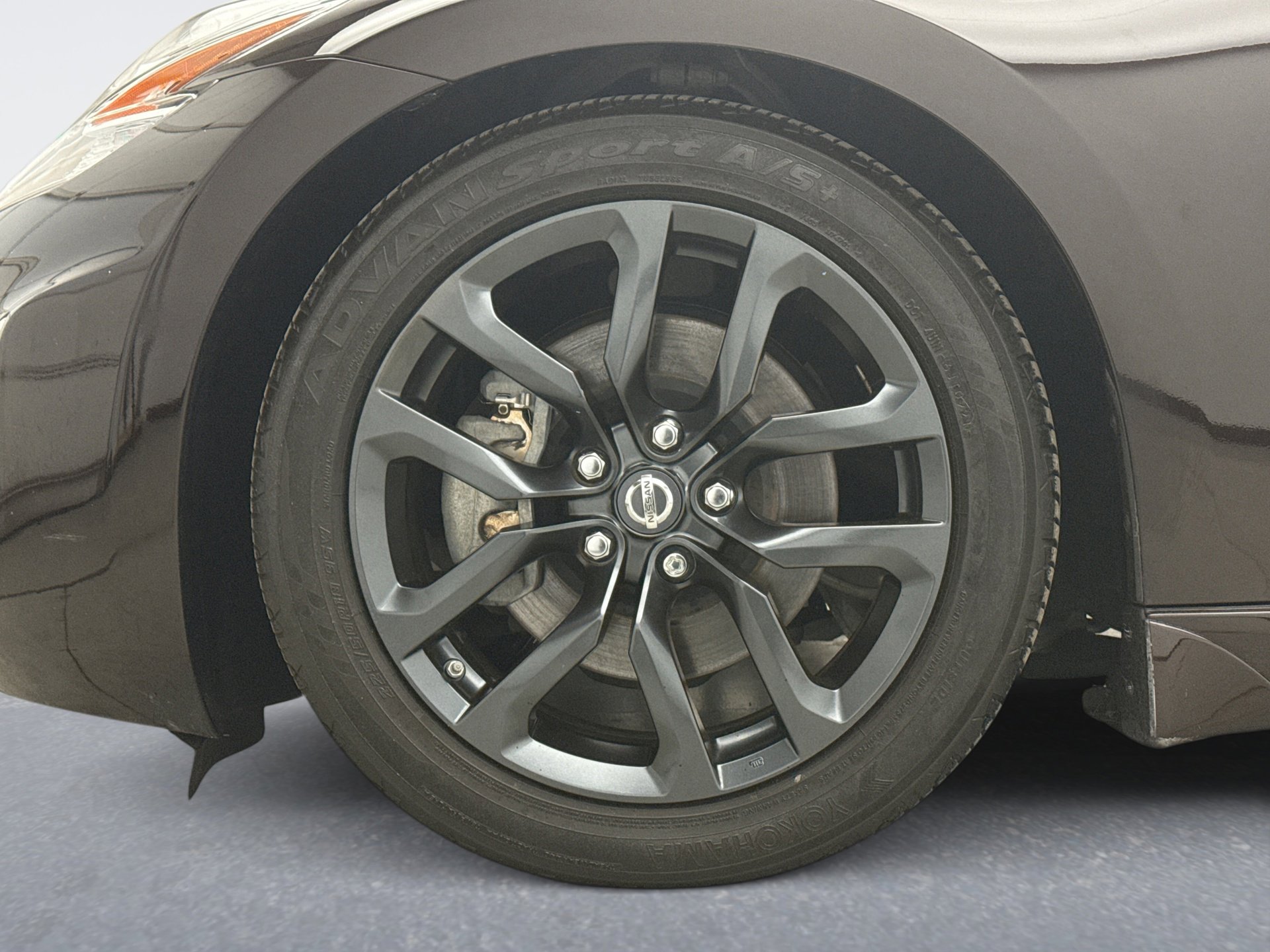 Used 2017 Nissan 370Z Touring image 23