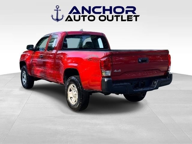 Used 2016 Toyota Tacoma SR AWD/4WD image 5