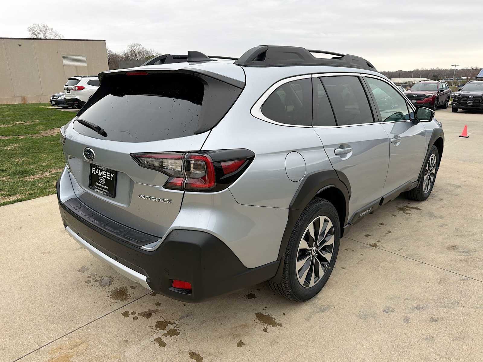 Certified 2023 Subaru Outback Limited image 6