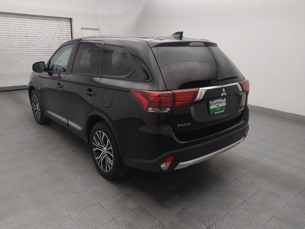 Used 2018 Mitsubishi Outlander ES image 5
