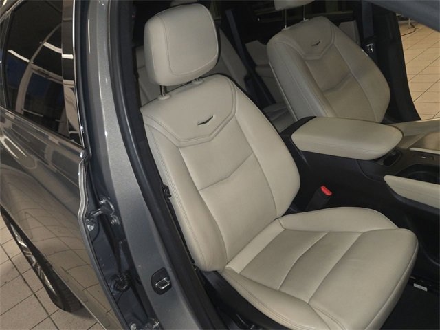 Used 2018 Cadillac XT5 Luxury w/ Driver Awareness Package image 25