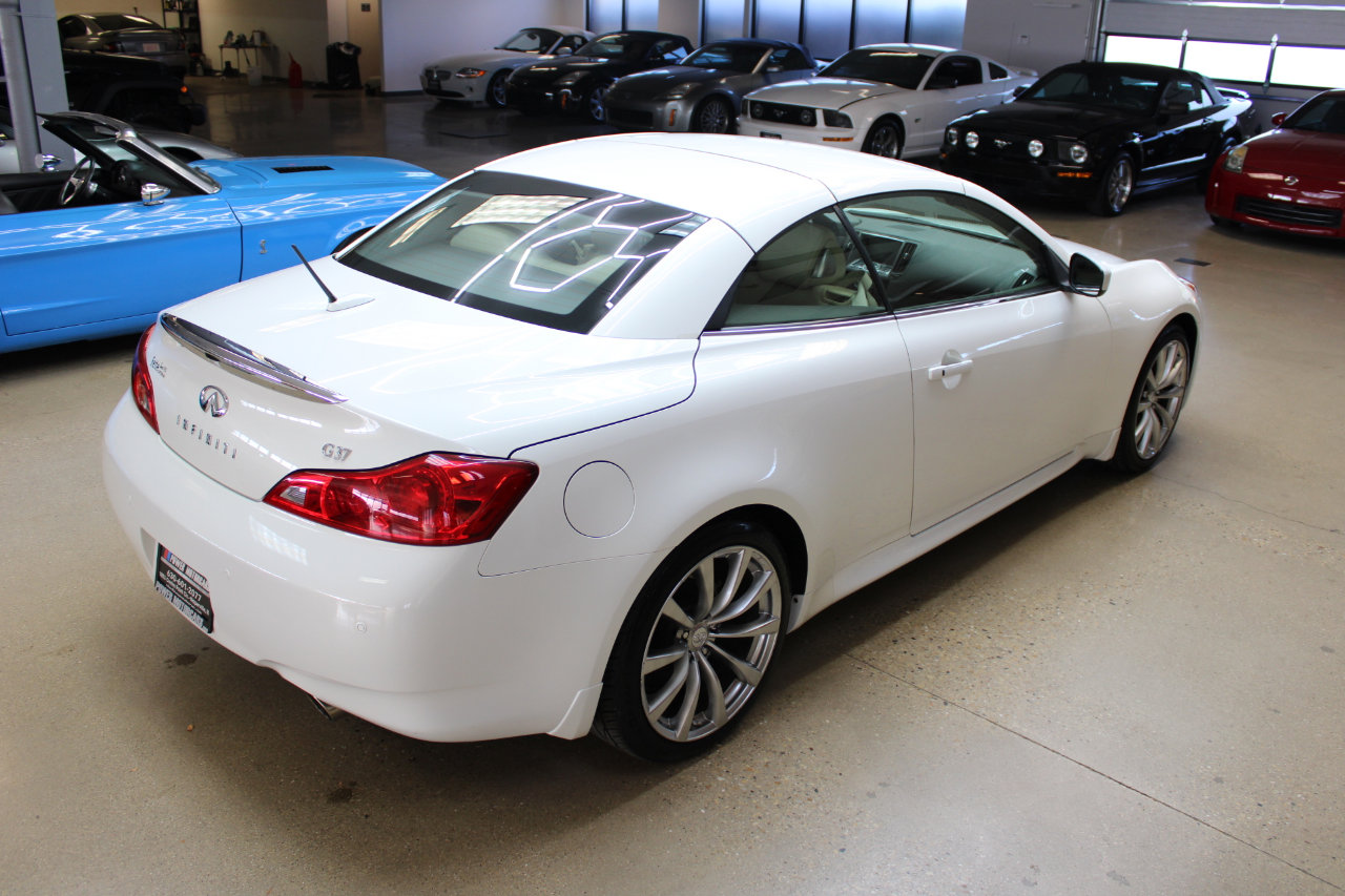Used 2010 INFINITI G37 Sport w/ Premium Pkg image 30