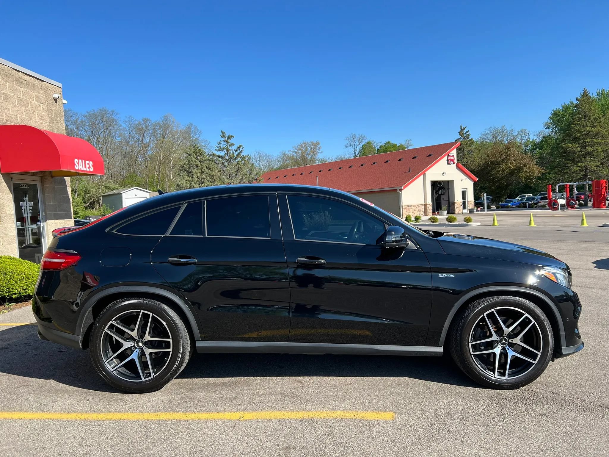 Used 2017 Mercedes-Benz GLE 43 AMG 4MATIC Coupe image 4