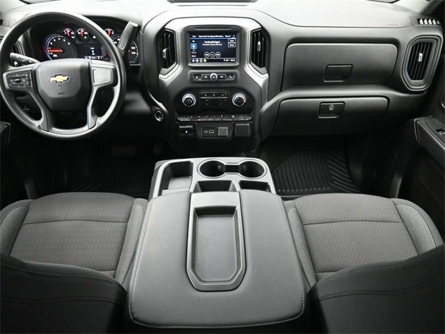 Used 2024 Chevrolet Silverado 2500 Custom w/ Custom Value Package image 18