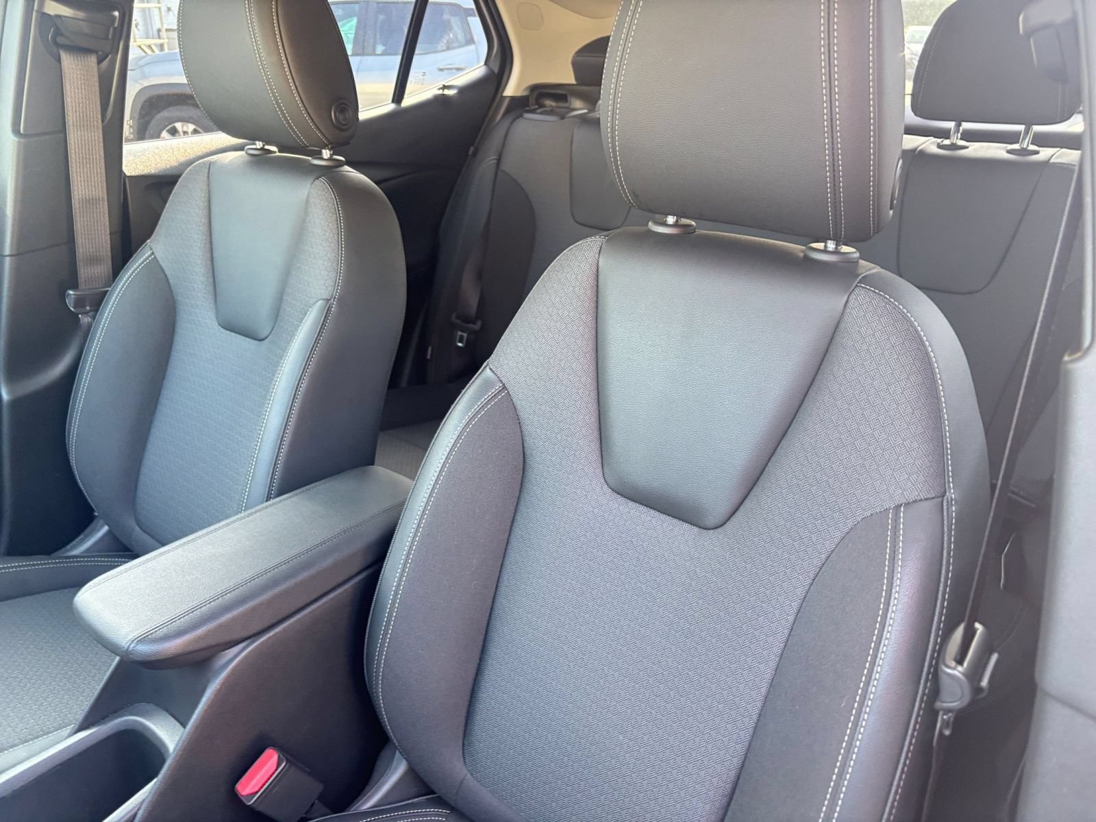 Used 2026 Buick Encore GX Preferred AWD/4WD image 35