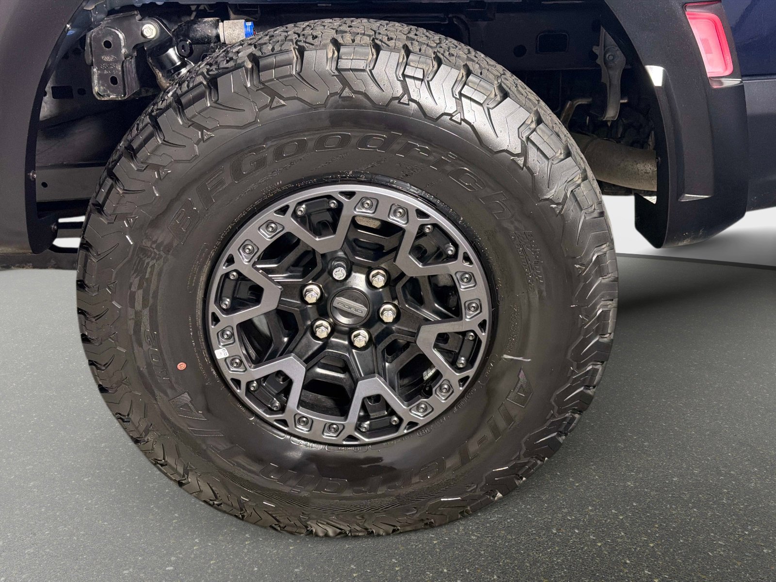 Used 2024 Ford F150 Raptor w/ Equipment Group 803A Raptor R AWD/4WD image 14